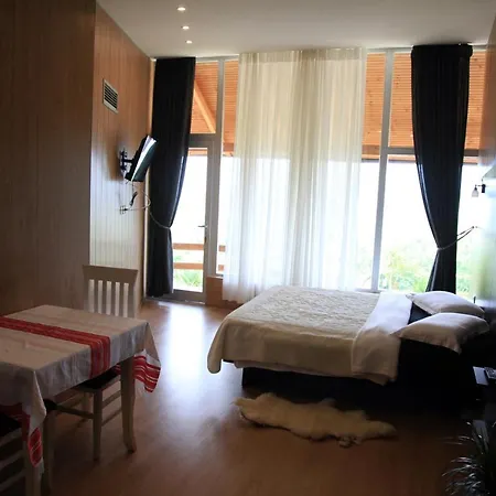 Hylli I Drites Farm stay *