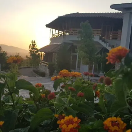 Hylli I Drites Bauernhof Lezhë