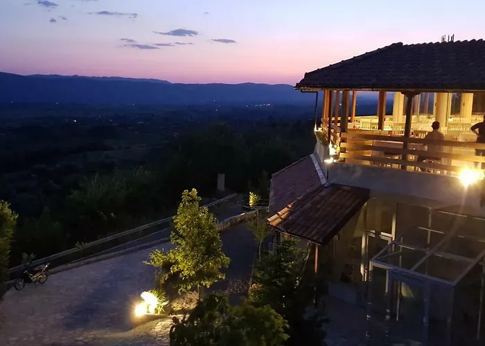 Hylli I Drites 农家乐 Lezhë